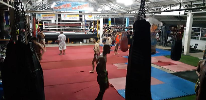 Petchnumnoi Gym ( Sitnumnoi&Singpatong)