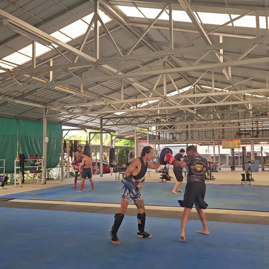 Suwit Muay Thai