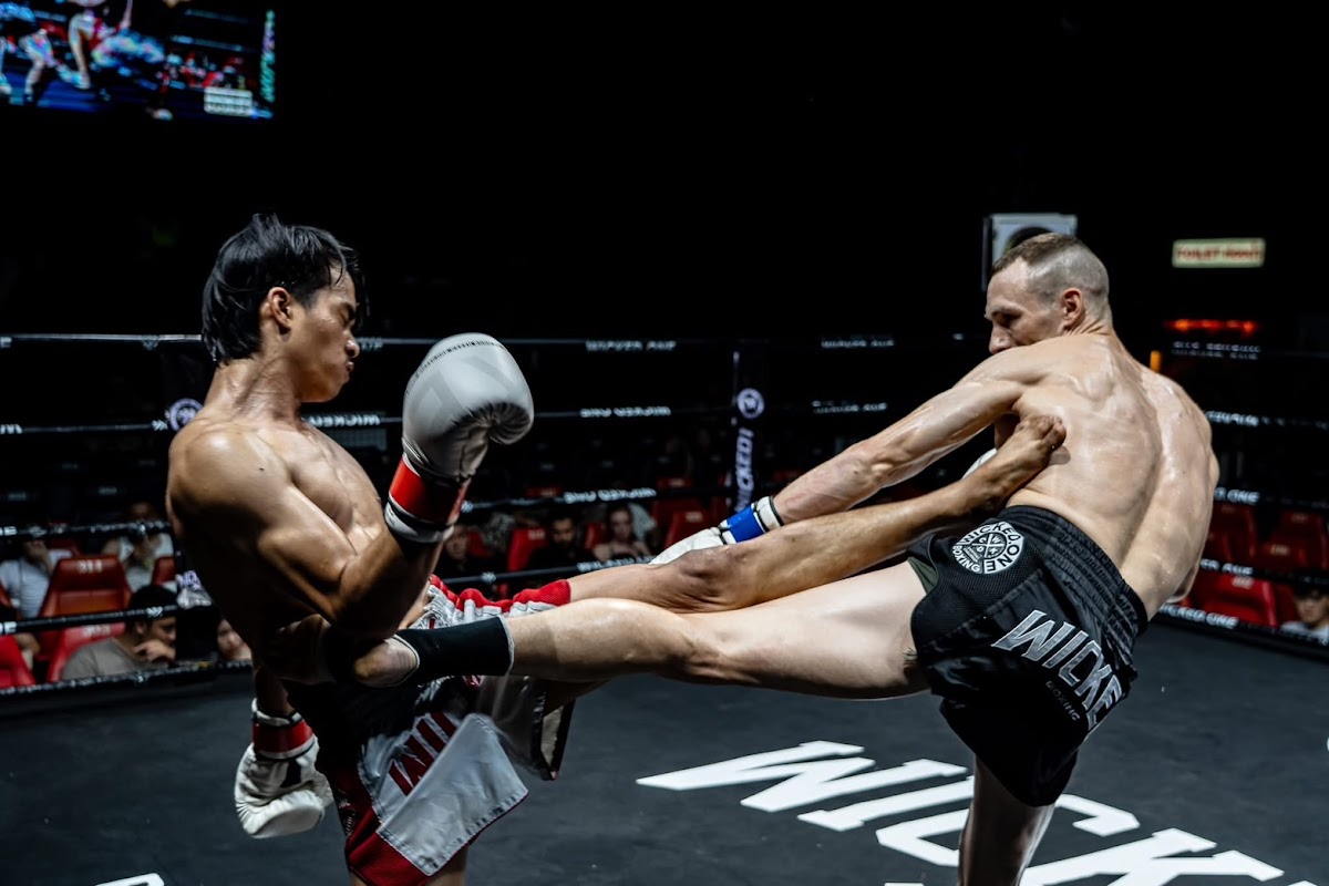 Patong Boxing Stadium Sainamyen