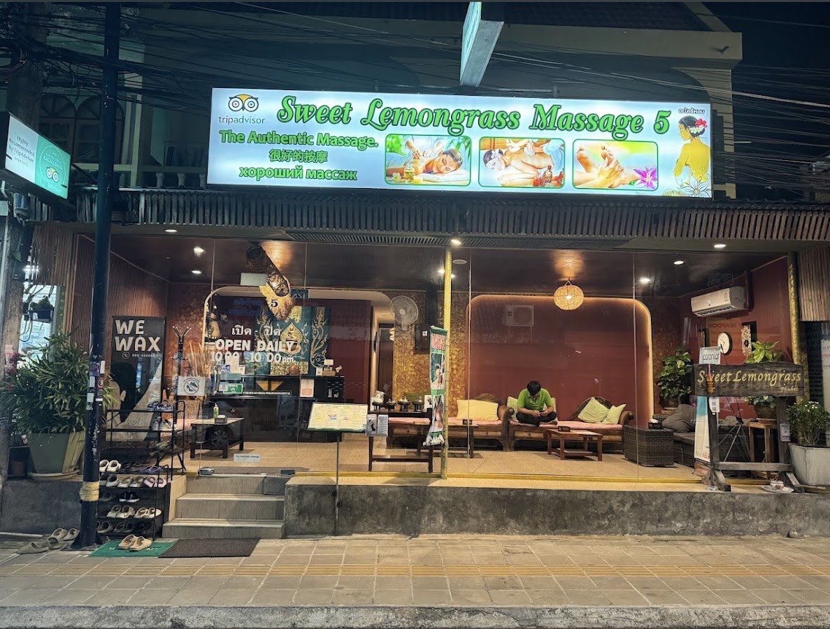 Sweet Lemongrass Massage 5