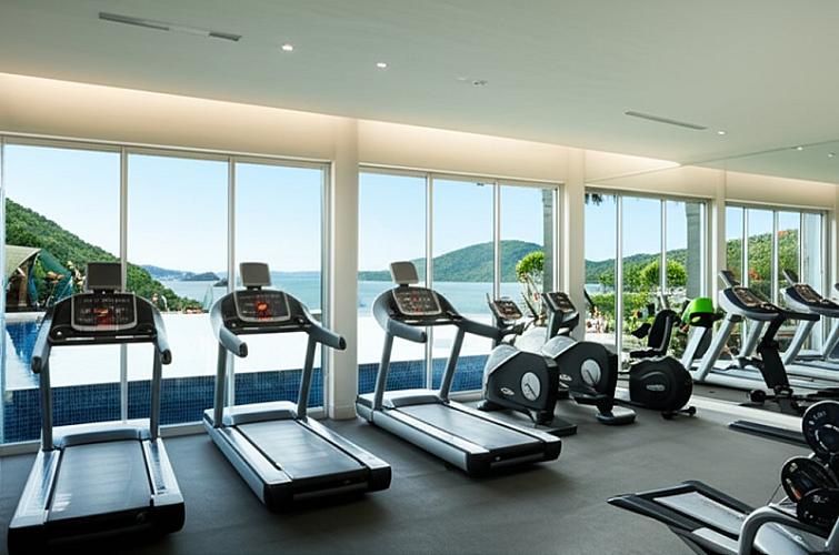 Les Gyms d'Hôtel à Phuket : À Quoi S'attendre et Quand Chercher Ailleurs